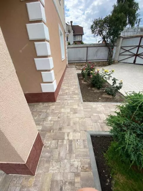 №343 фотография тротуарной плитки завода Пропресс в Курску